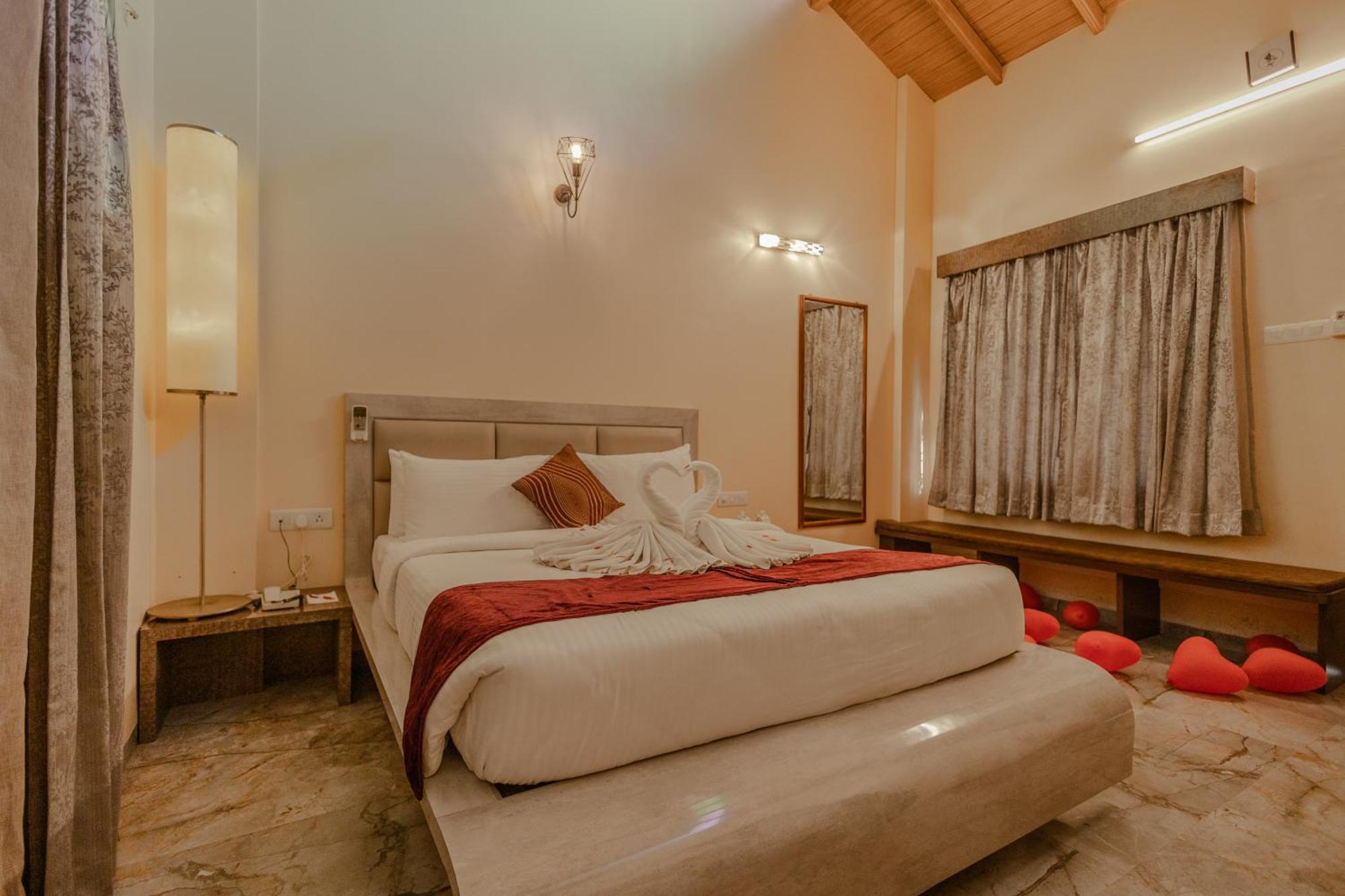Resort Freesia By Express Nashik