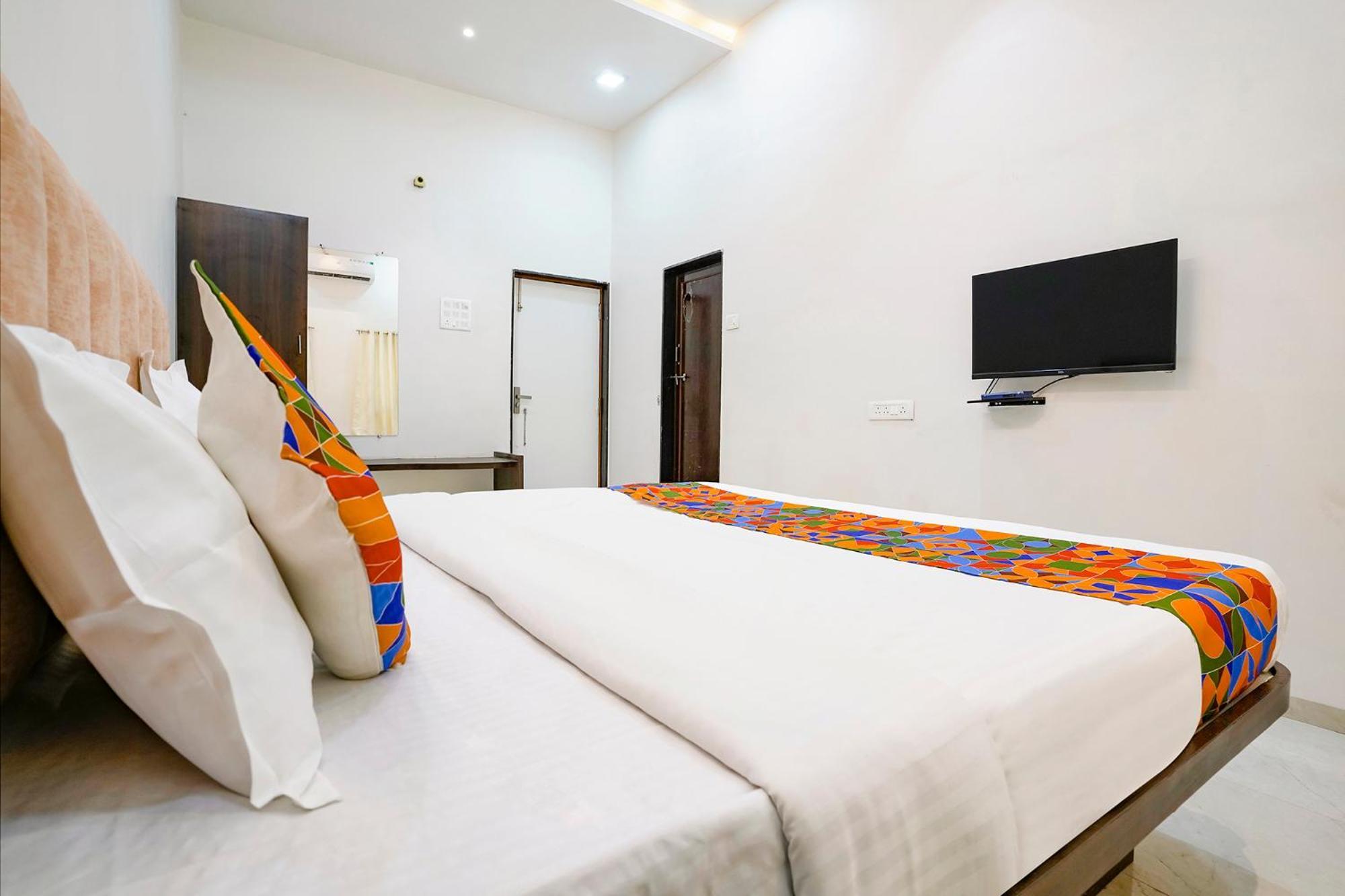 Hotel Fabhotel Saroj - Mumbai Naka