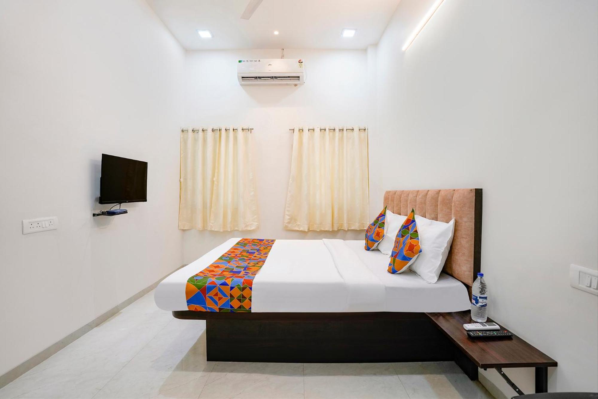 Fabhotel Saroj - Mumbai Naka Hotel 3*