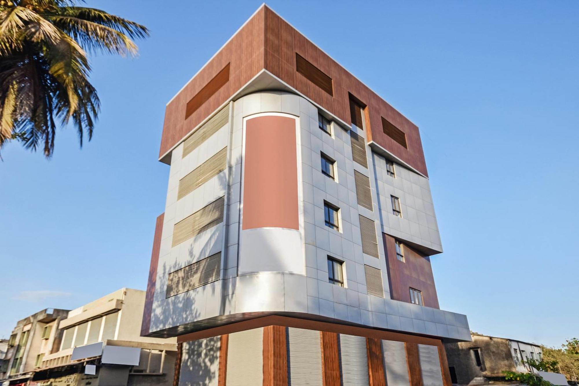 Oyo The Address Hotel Nashik