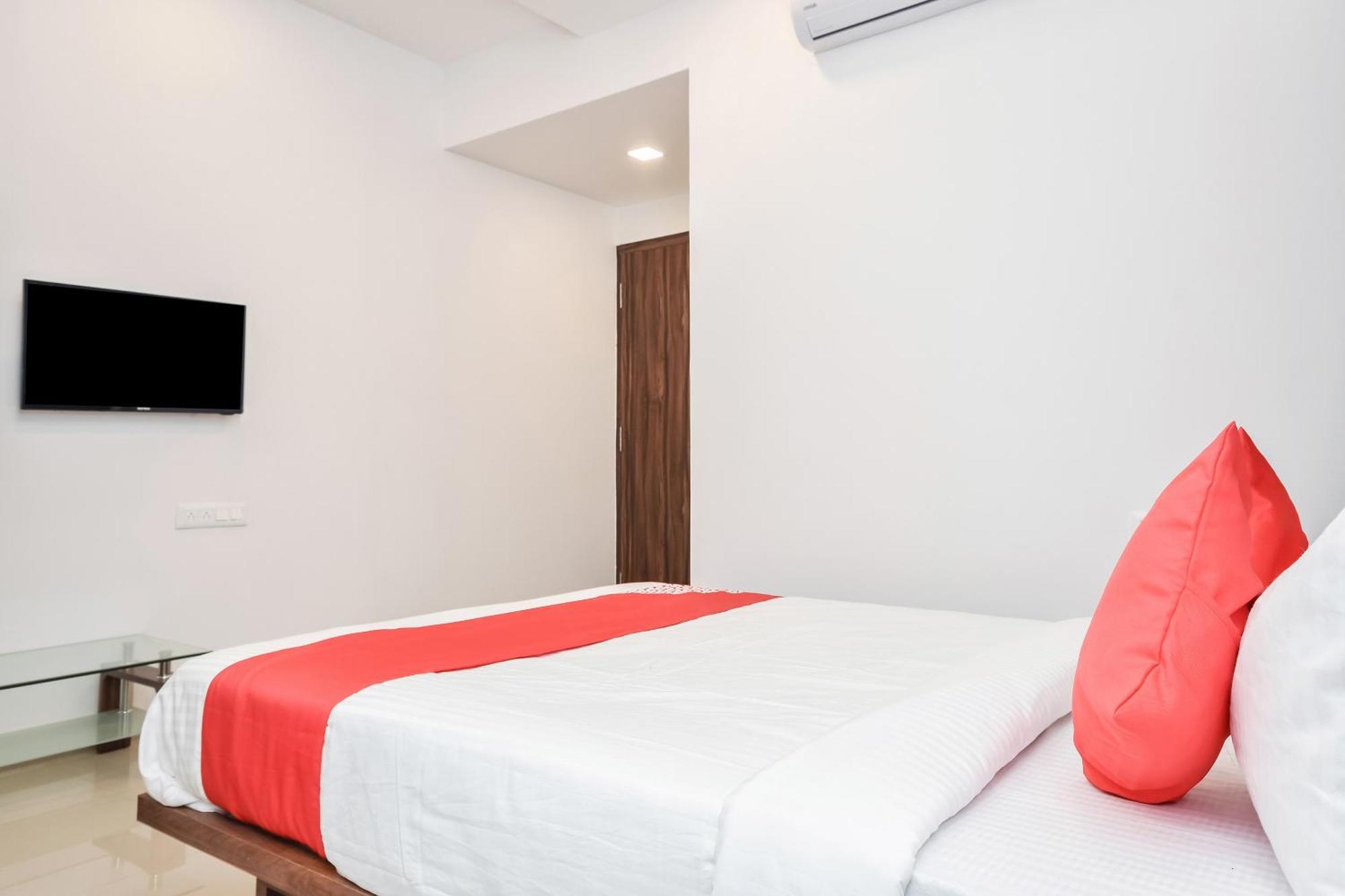 Oyo The Address Hotel Nashik