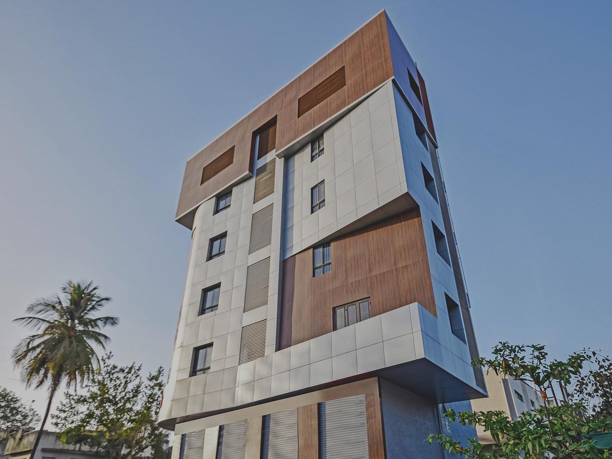 Hotel Oyo The Address