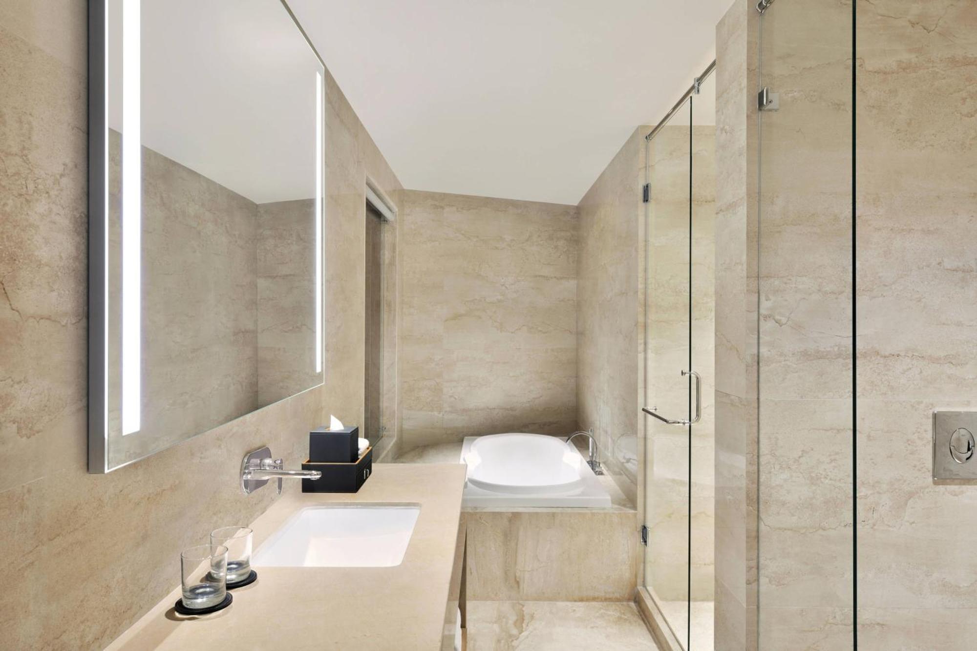 Courtyard By Marriott Hotel 5*