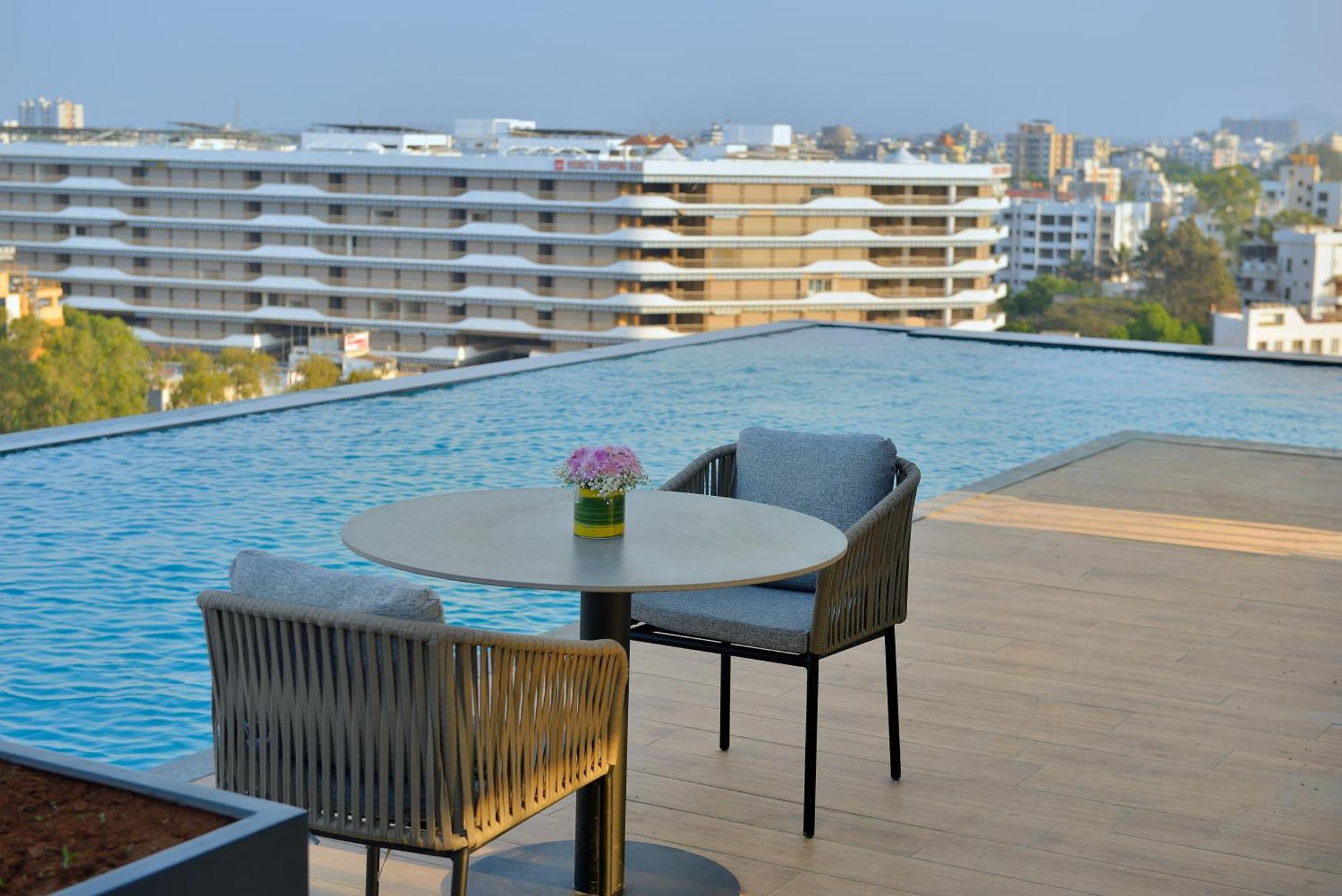 Treat Center 4* Nashik