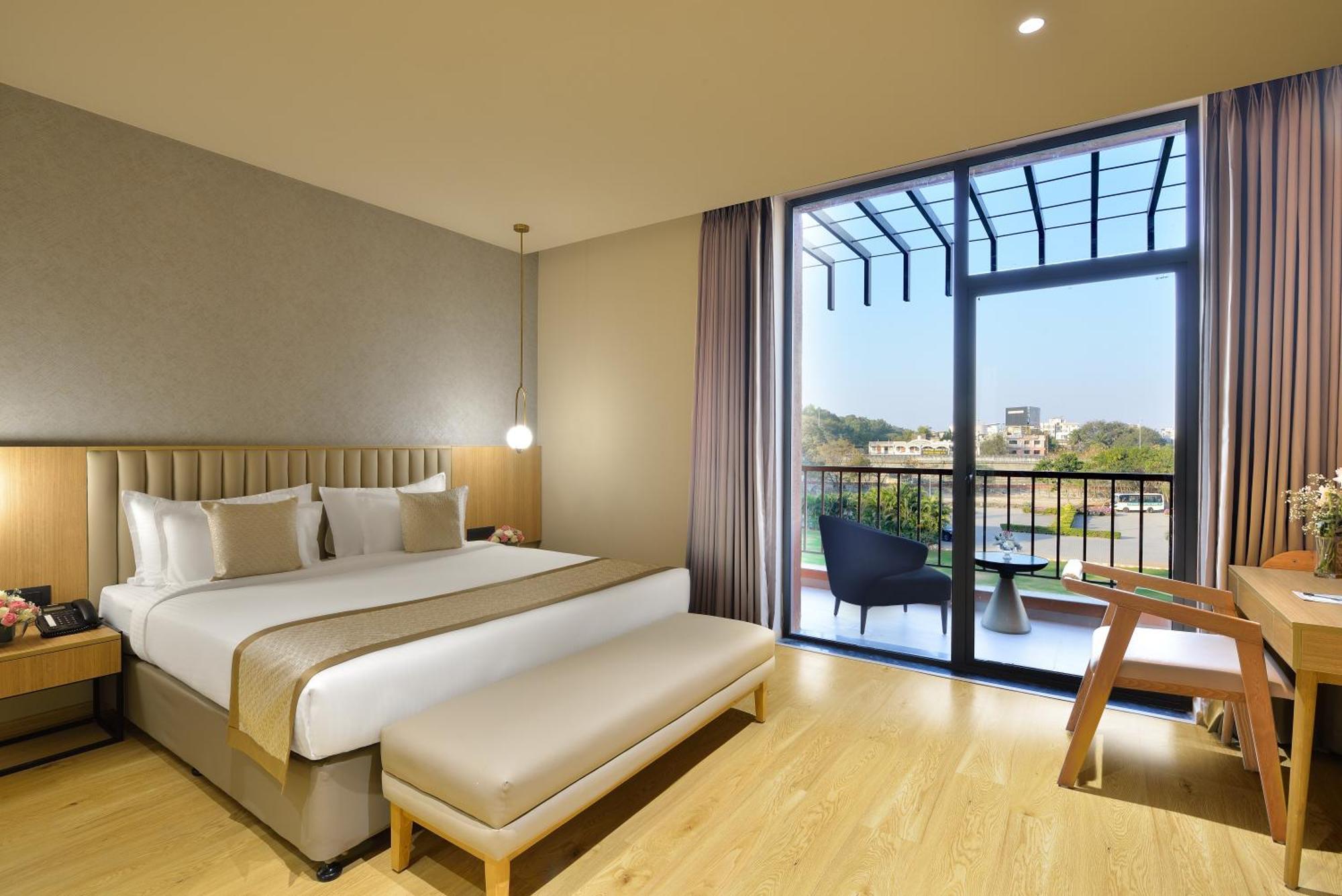 Treat Center 4* Nashik