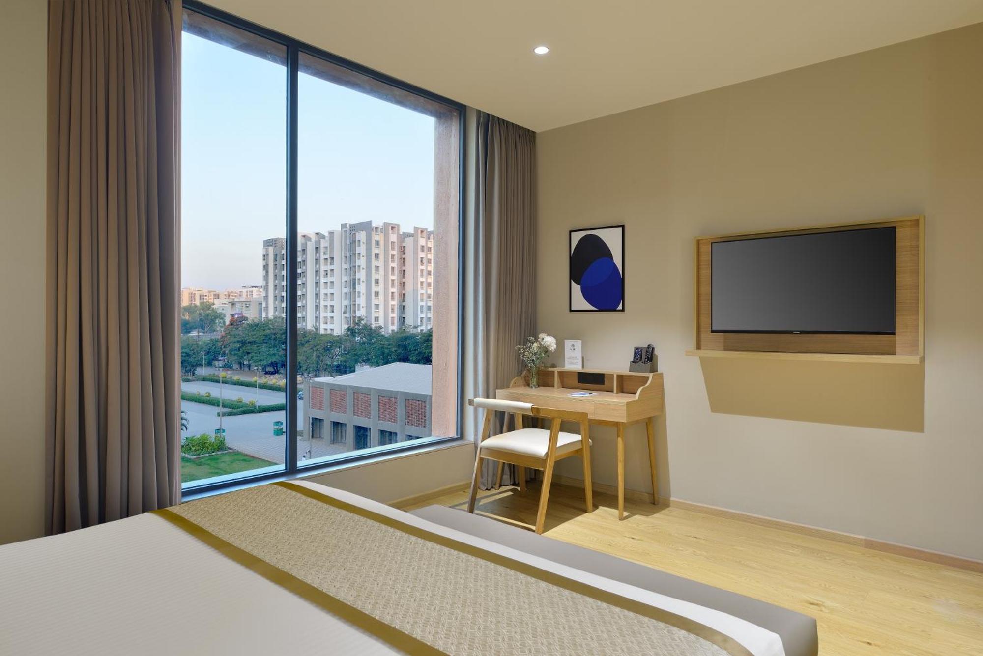 Treat Center Hotel