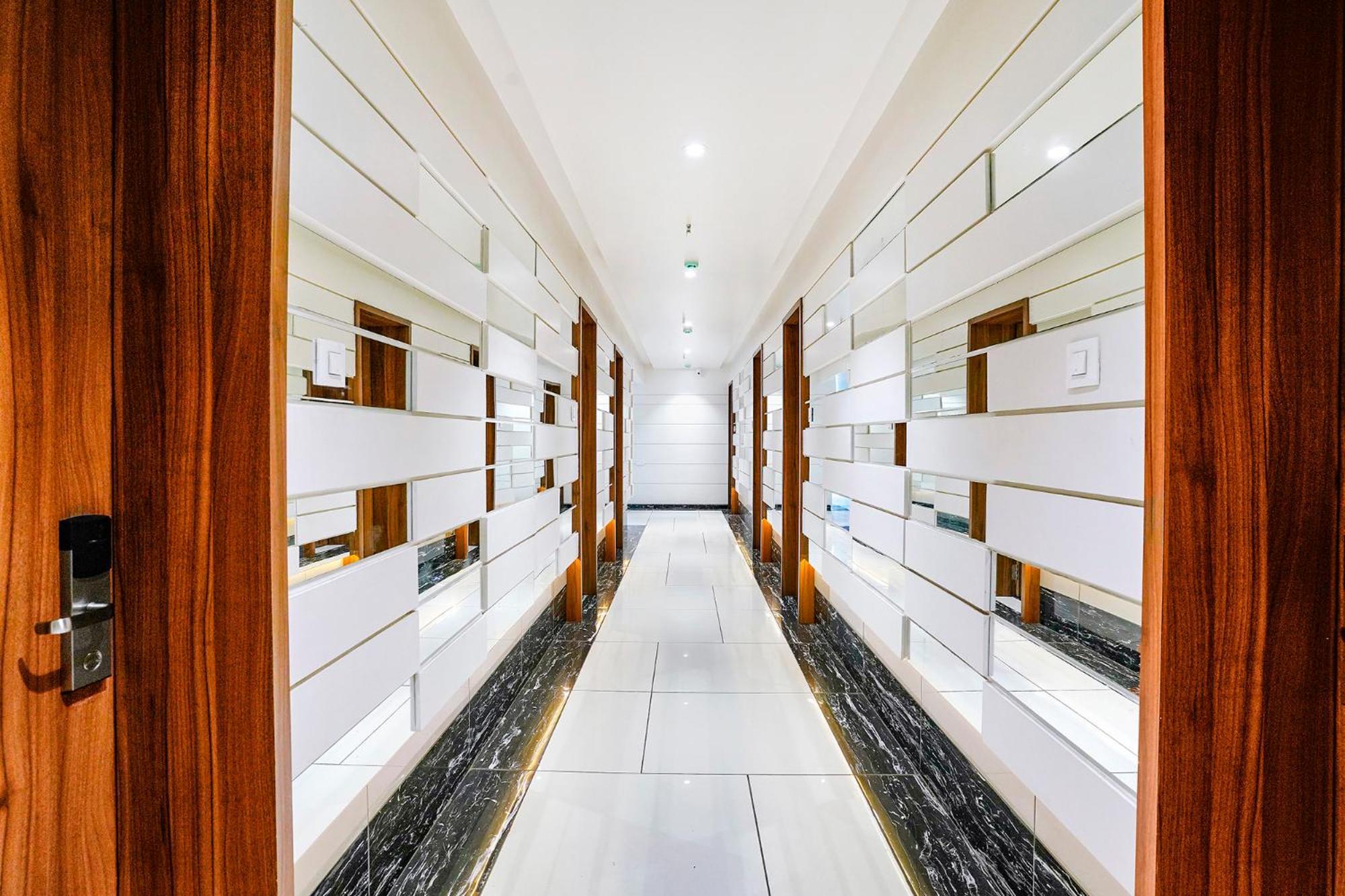 Fabhotel The - Nr Vijay Mamta Theatre, Road *