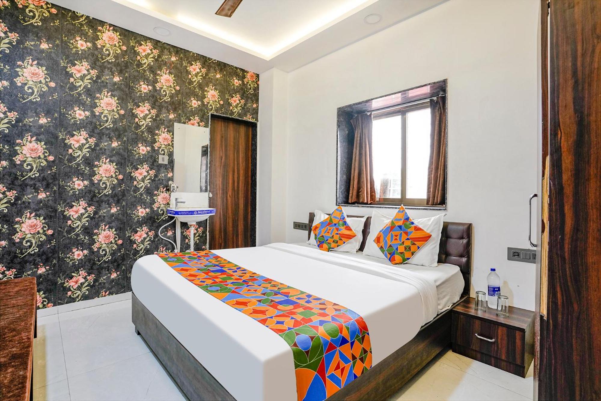 Fabhotel The Regal - Pathardi Phata 3*