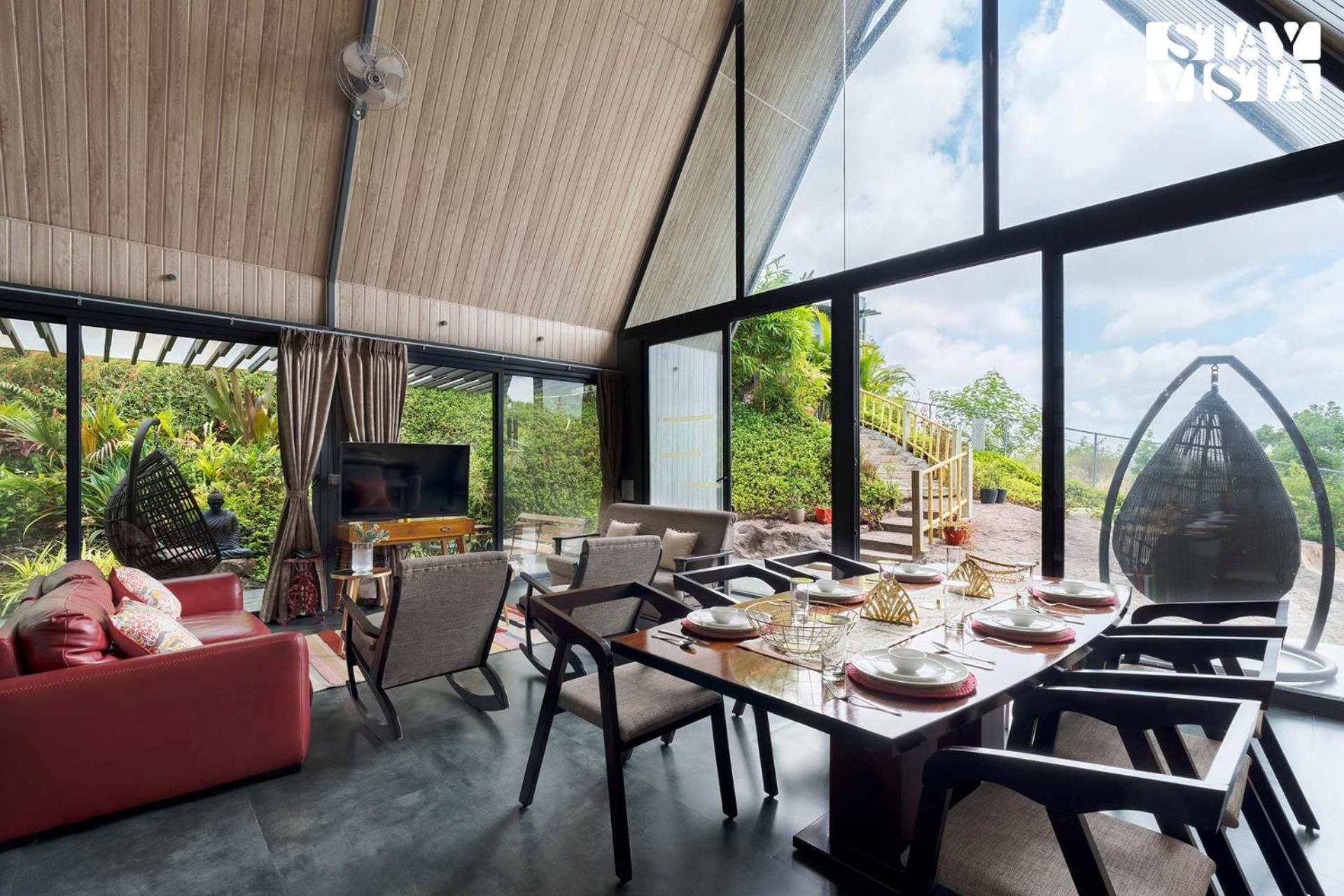 Stayvista's Celeste - Hill-view Retreat With Infinity Pool