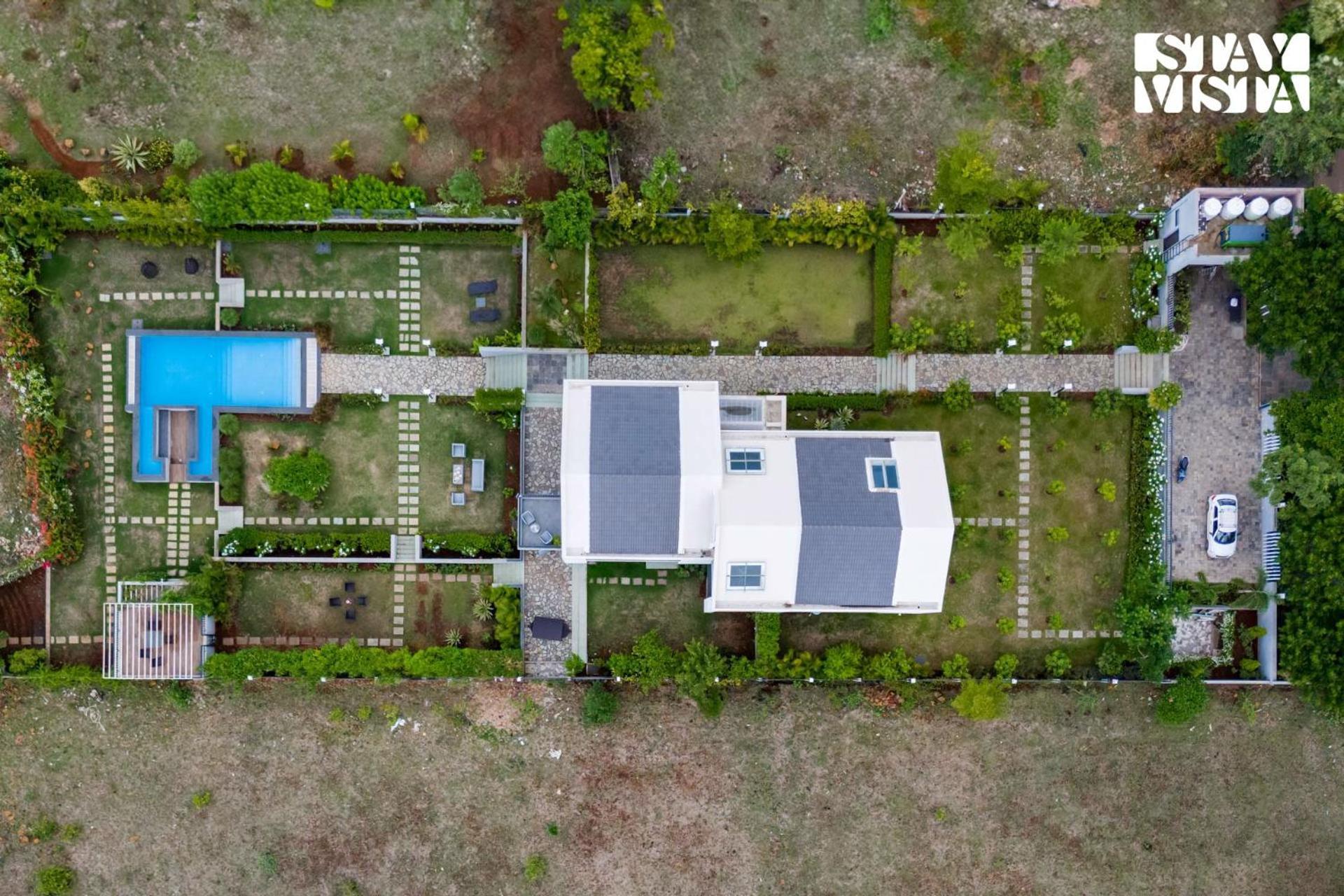 Stayvista At The Rainfield With Gazebo & Lawn * Nashik