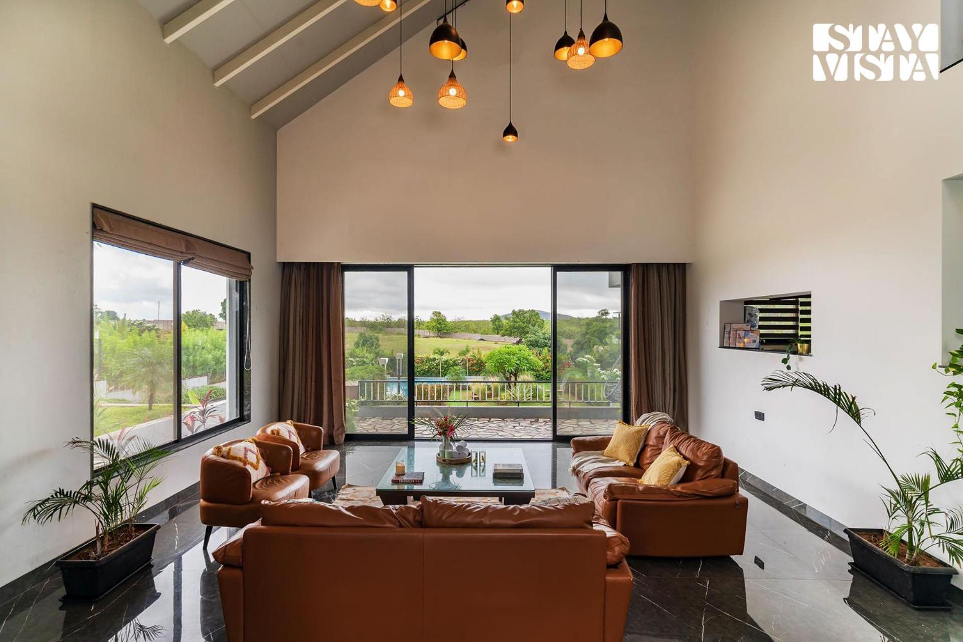 Villa Stayvista At The Rainfield With Gazebo & Lawn Nashik