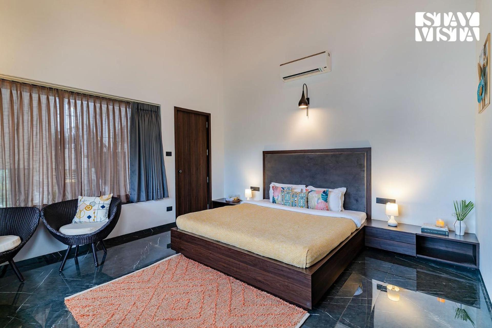 Villa Stayvista At The Rainfield With Gazebo & Lawn Nashik