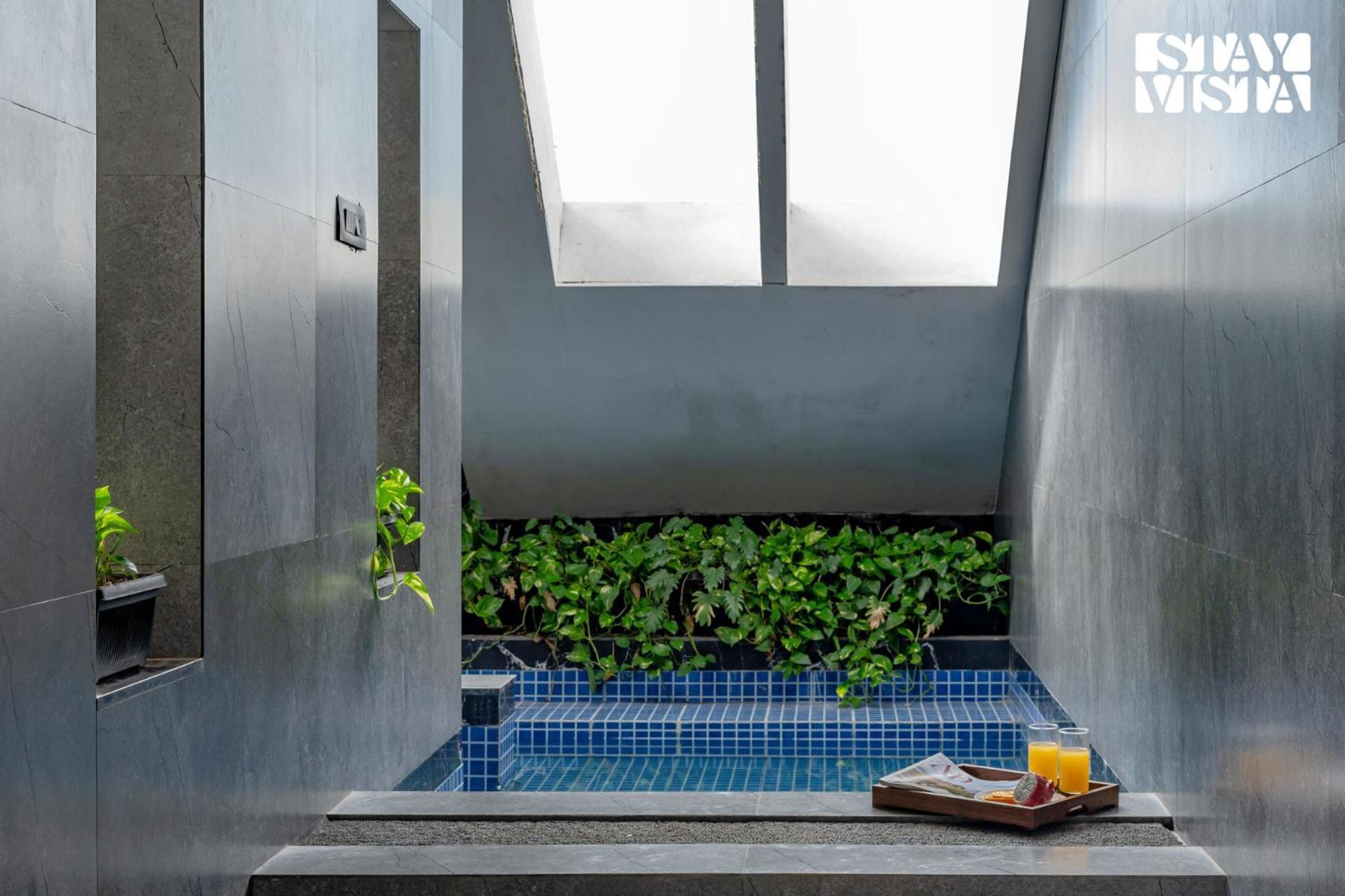 Stayvista At The Rainfield With Gazebo & Lawn Villa *