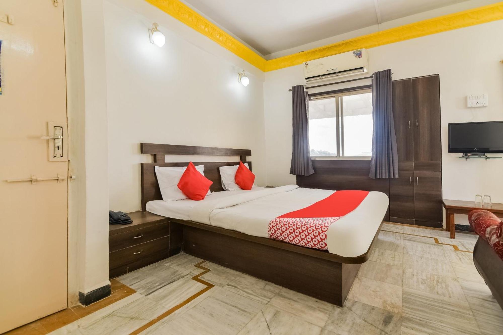 Collection O Shivganga Hotel Nashik