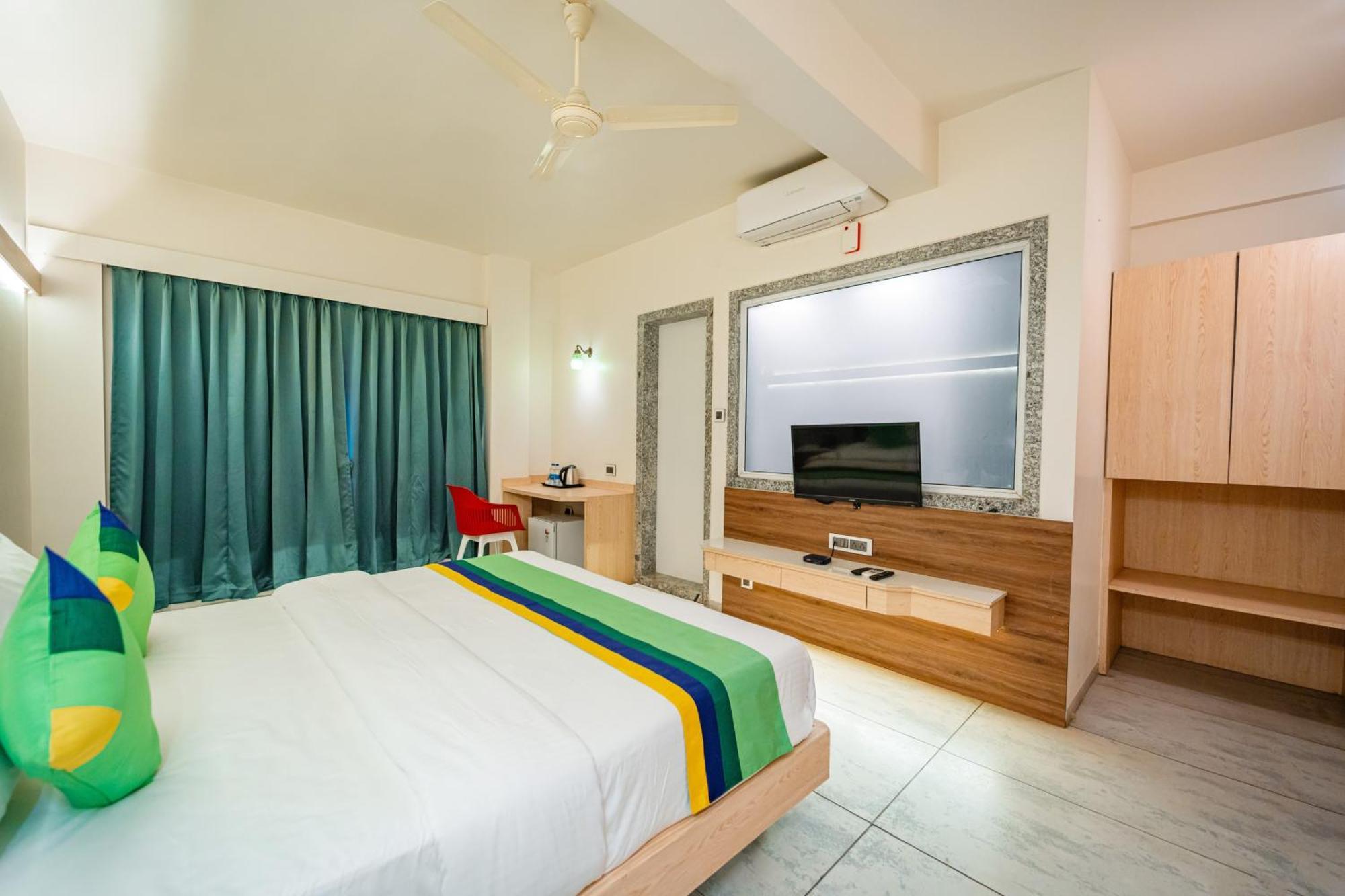 Treebo Sai Rekha Hotel Nashik