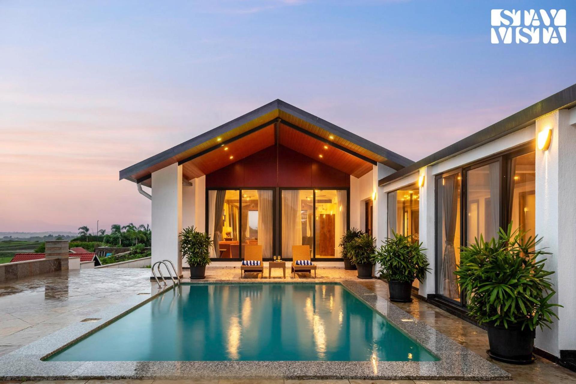 Stayvista At Whispering Meadows - Pool, Ac & View Villa