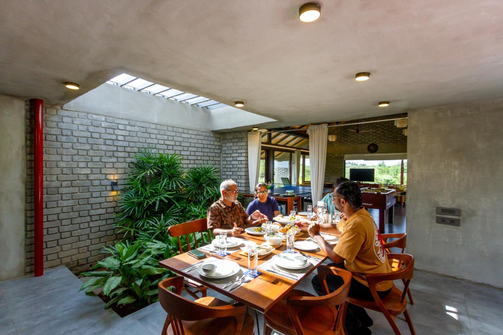 Villa Saffronstays Ashfield - An Eco-luxe 5-bdr In *