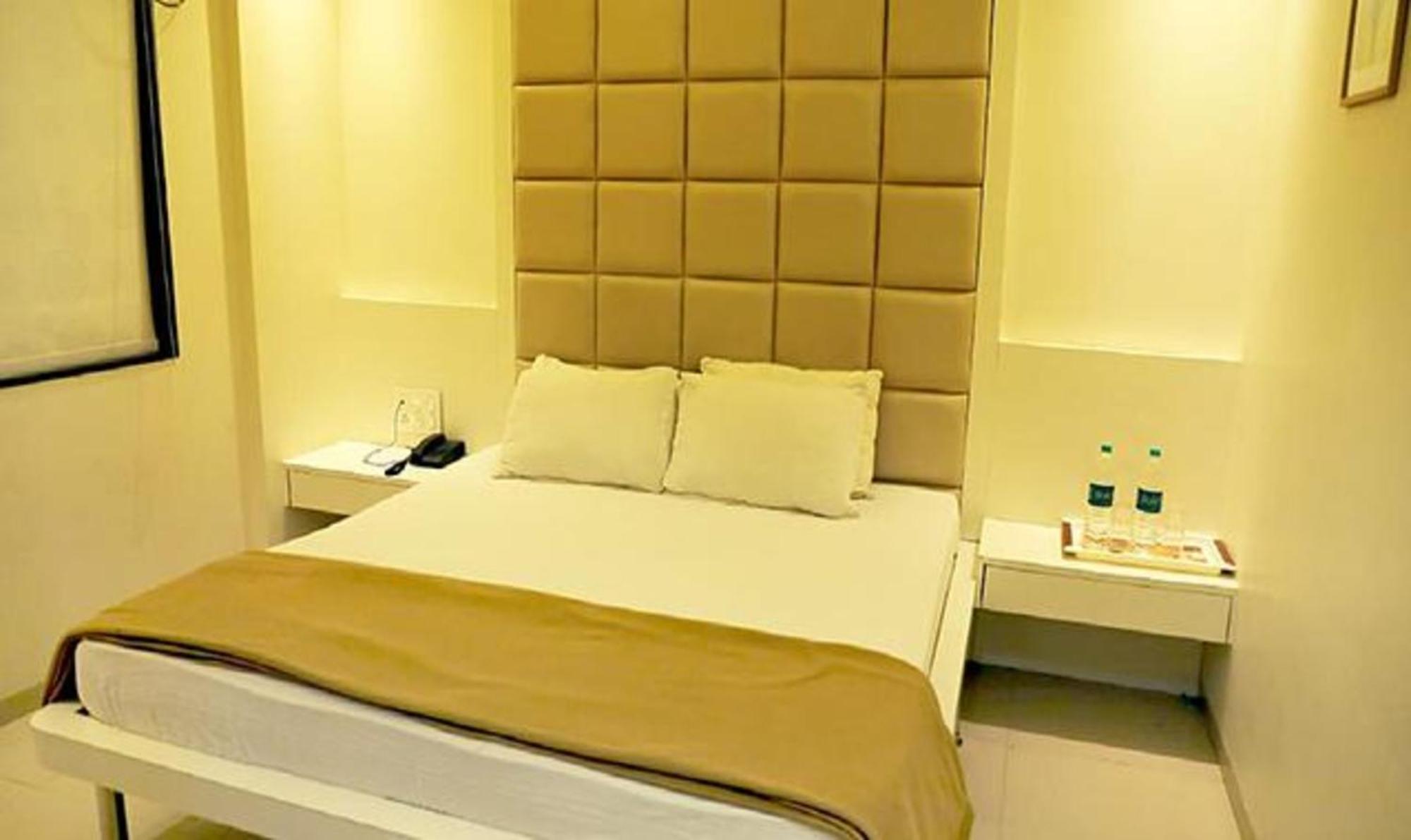 Fabhotel Sai Leela Hotel