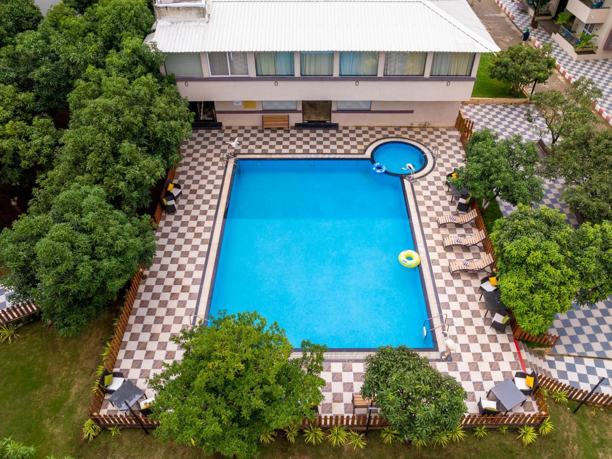 Resort Freesia By Express Nashik
