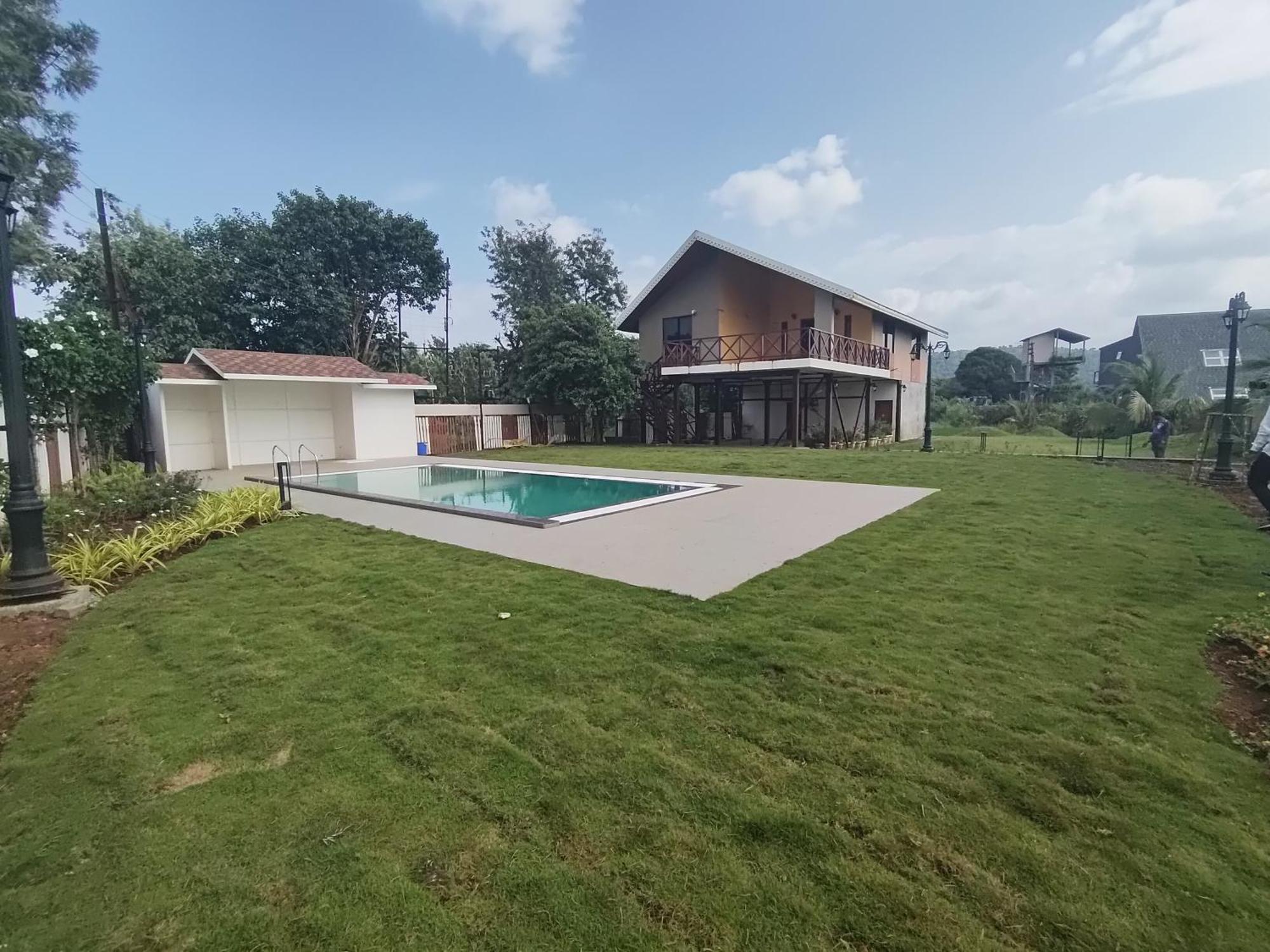 Lake View Holiday Near Sula Wine Yard With 3 Bdrms
