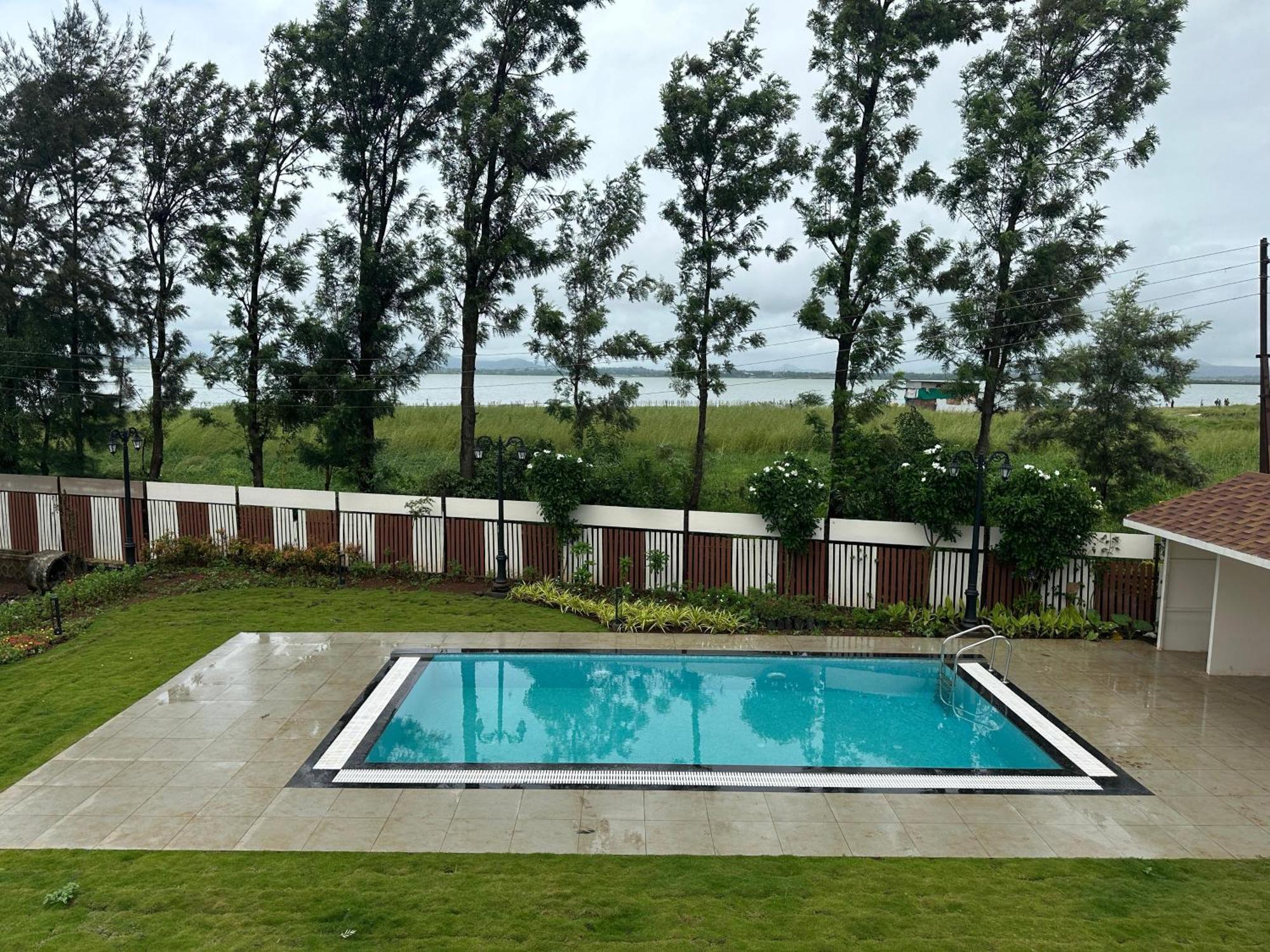 Holiday home Lake View Holiday Near Sula Wine Yard With 3 Bdrms *