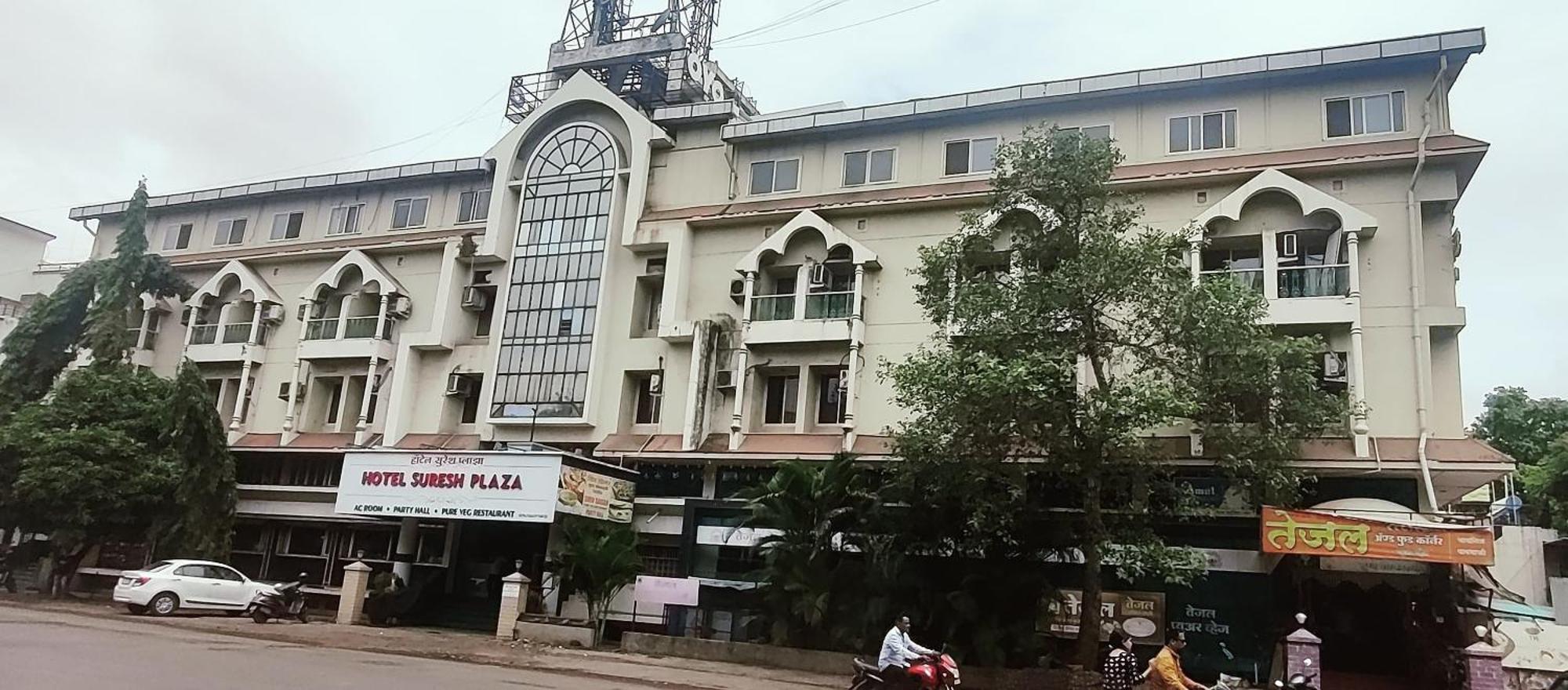 Hotel The Byke Suresh Plaza