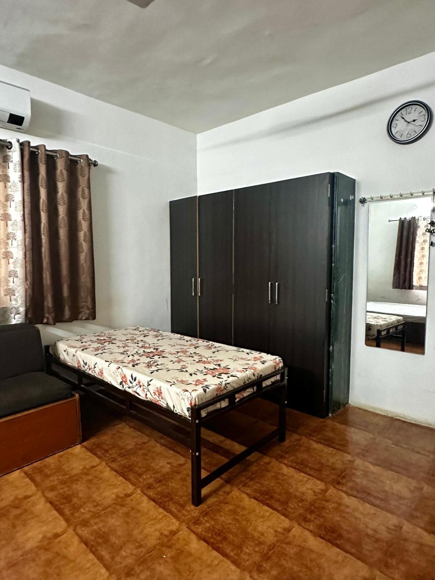 1bk Comfy & Budget Friendly Homestay Nashik