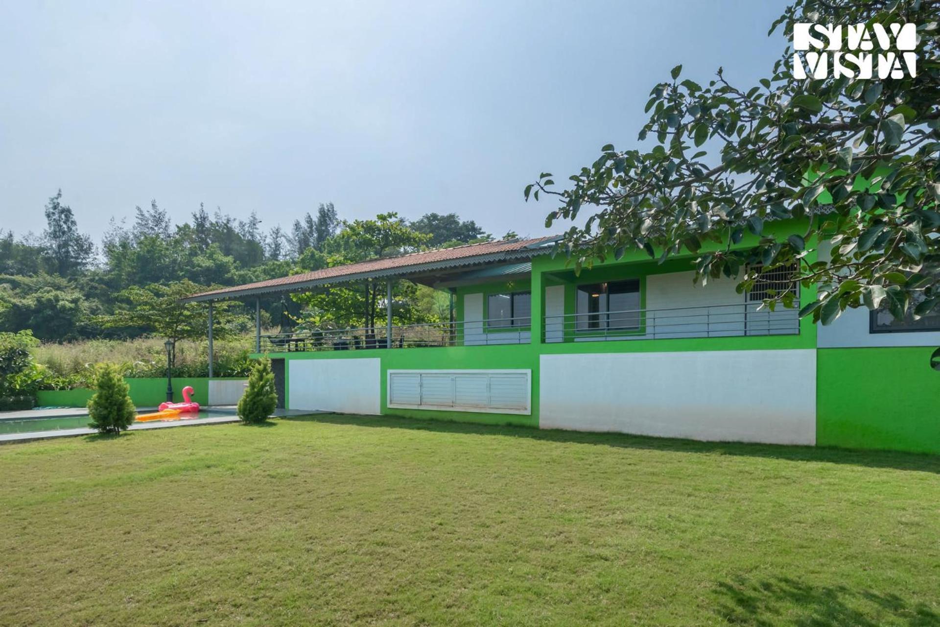 Stayvista At Banyan Bliss With Pool, Bonfire & Lawn Villa