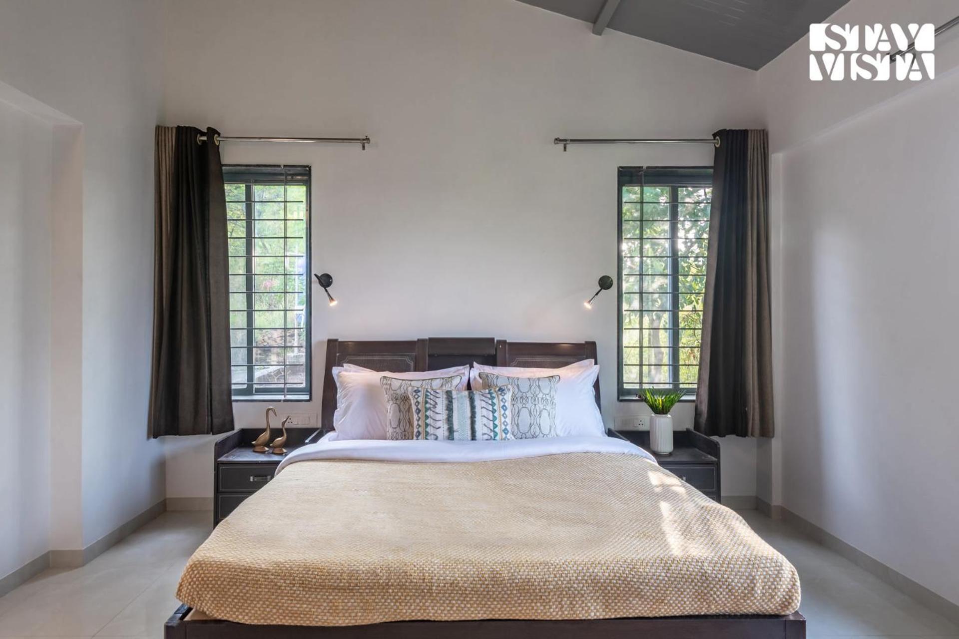 Villa Stayvista At Banyan Bliss With Pool, Bonfire & Lawn