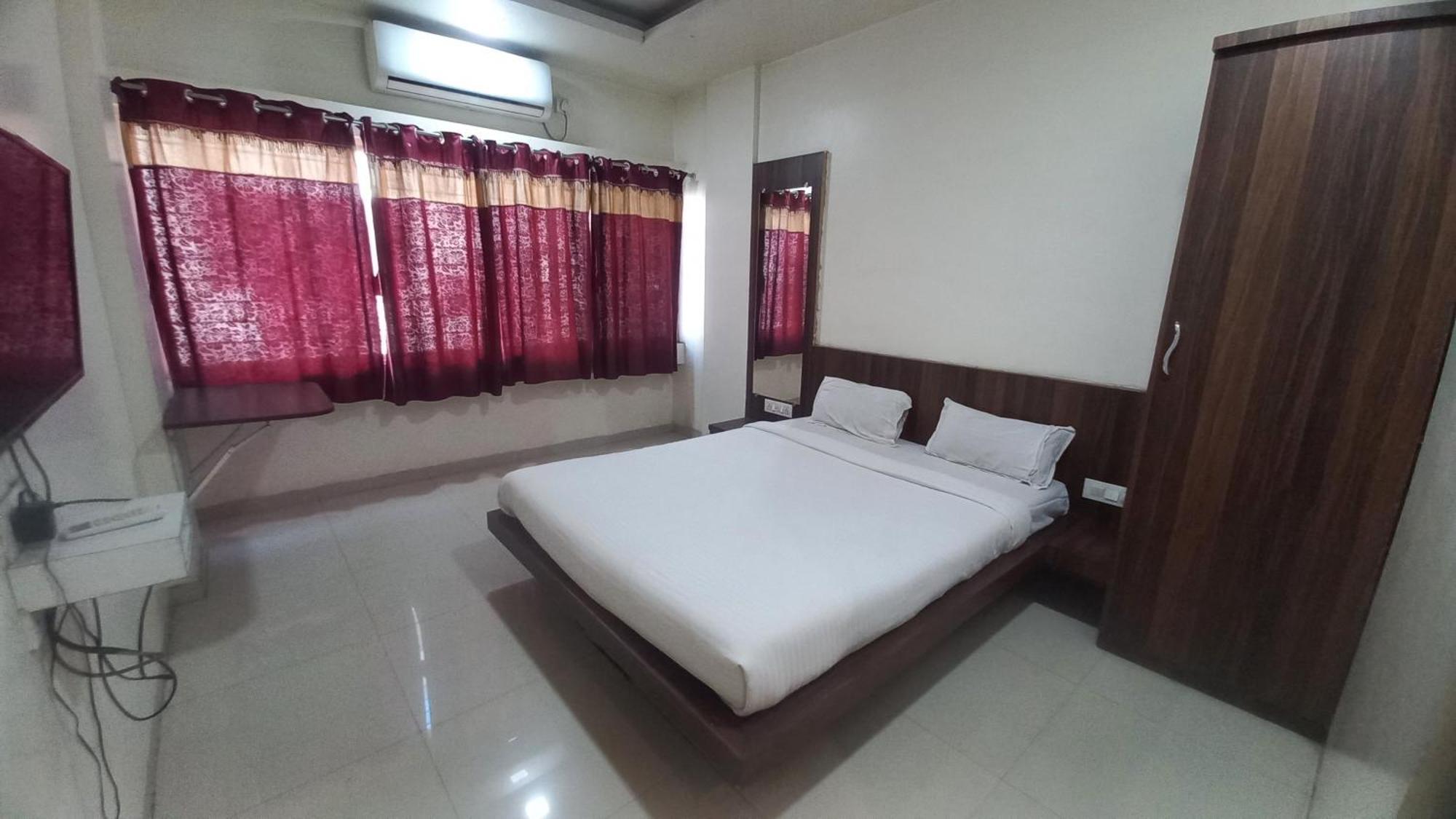 Namrata Hotel 2*