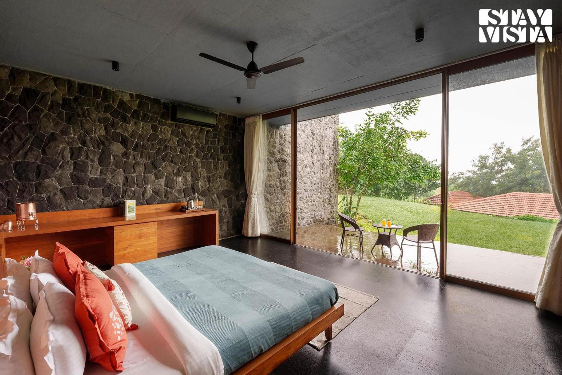 Stayvista At Stonescape With Pool, Lawn & Mountain View * Nashik