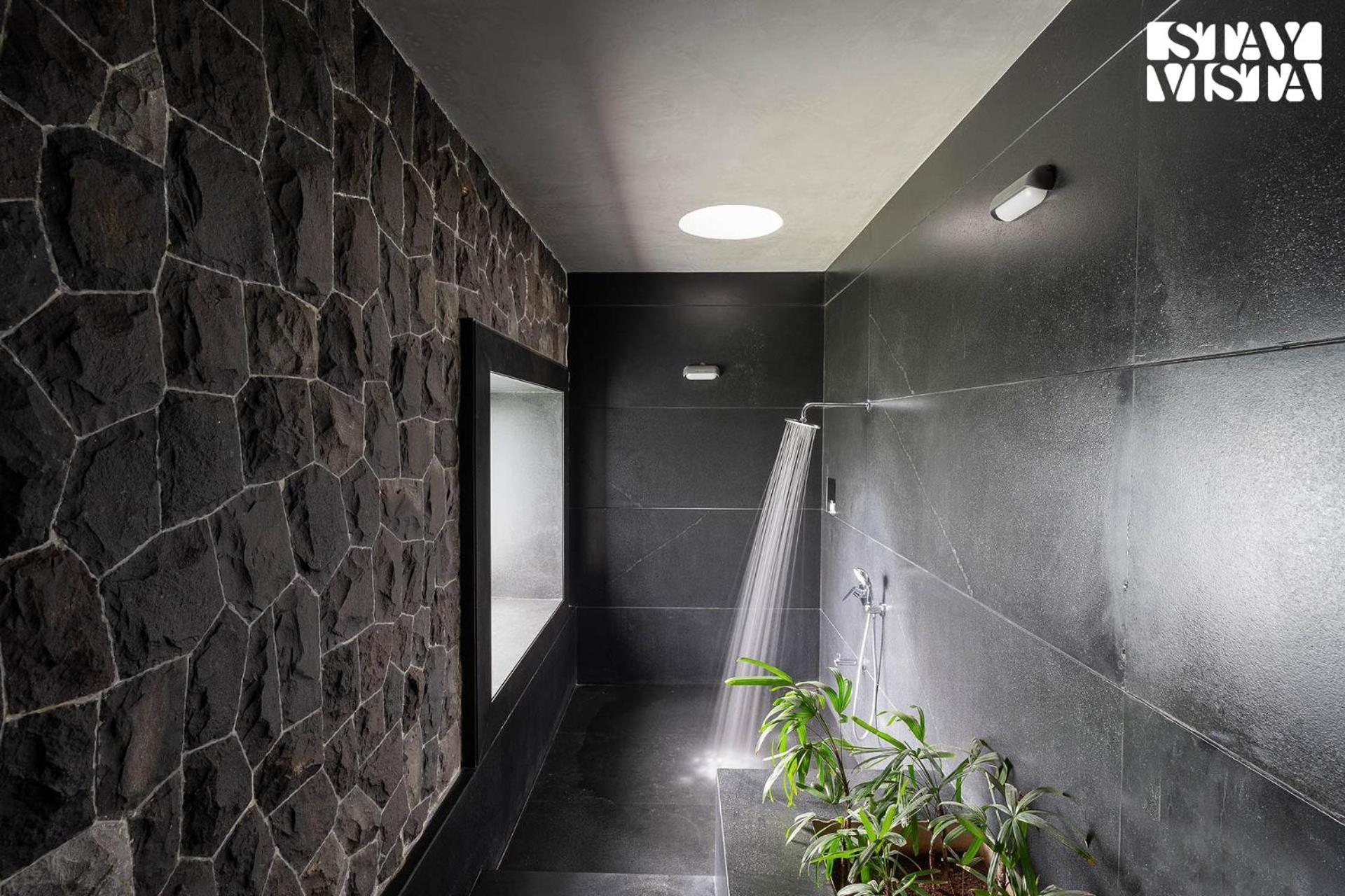 Villa Stayvista At Stonescape With Pool, Lawn & Mountain View Nashik