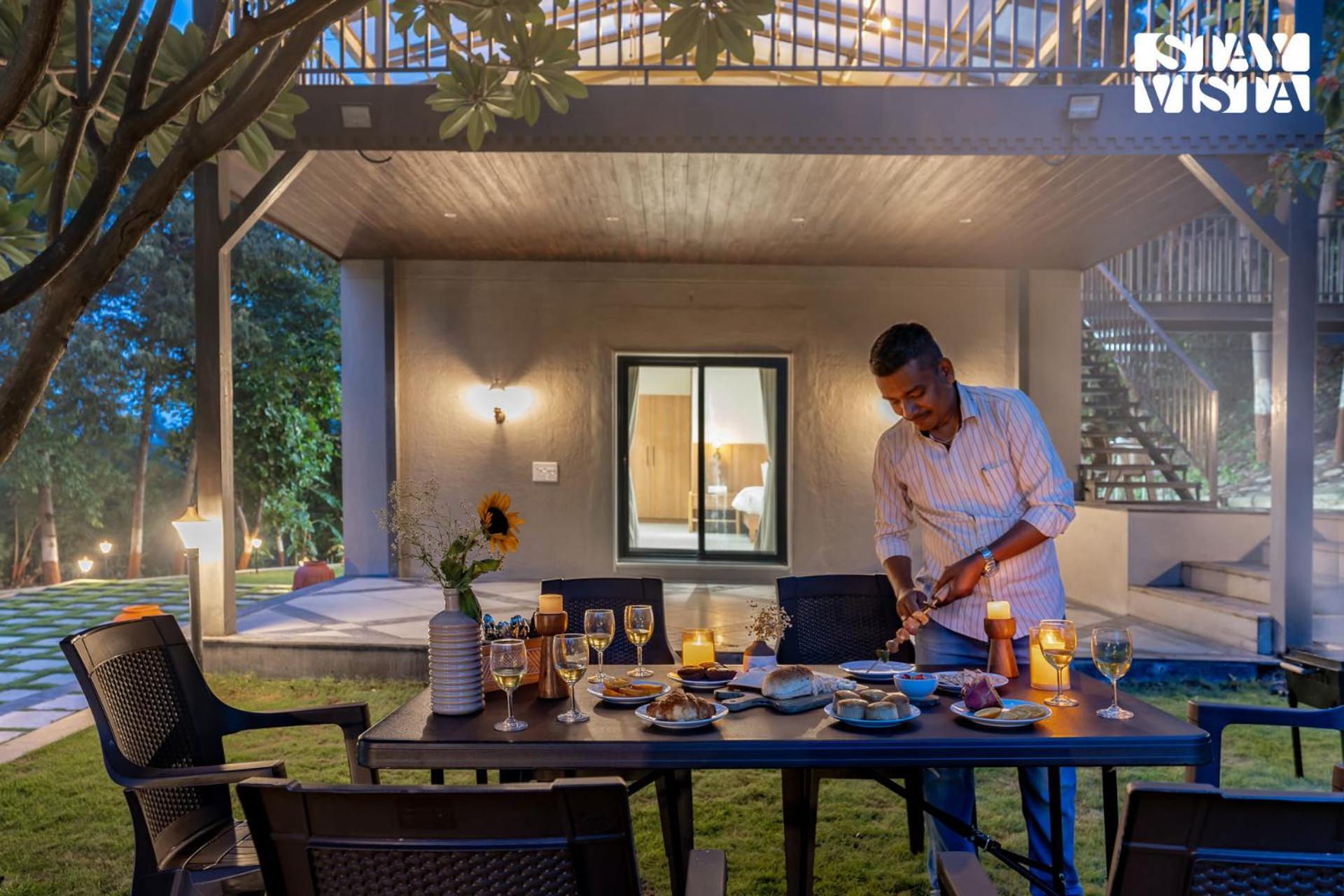 Stayvista At Amber & Mist - Pool And Lawn