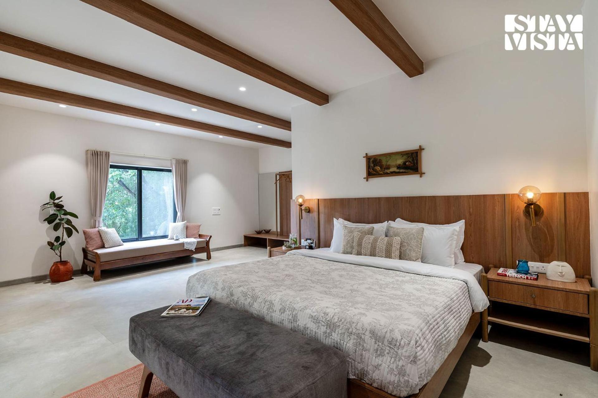 Stayvista At Amber & Mist - Pool And Lawn Villa