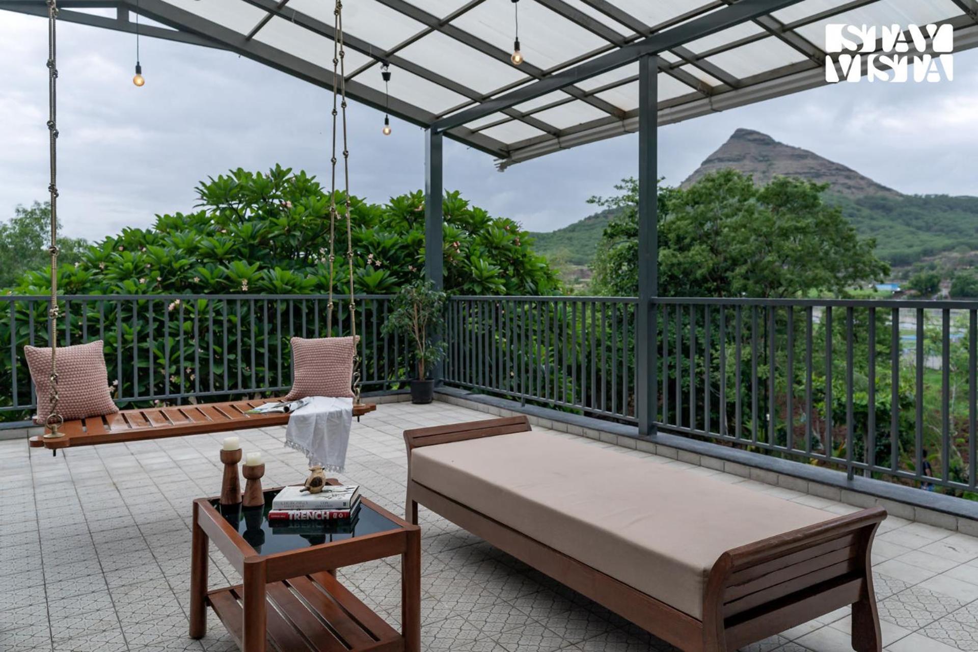 Stayvista At Amber & Mist - Pool And Lawn * Nashik