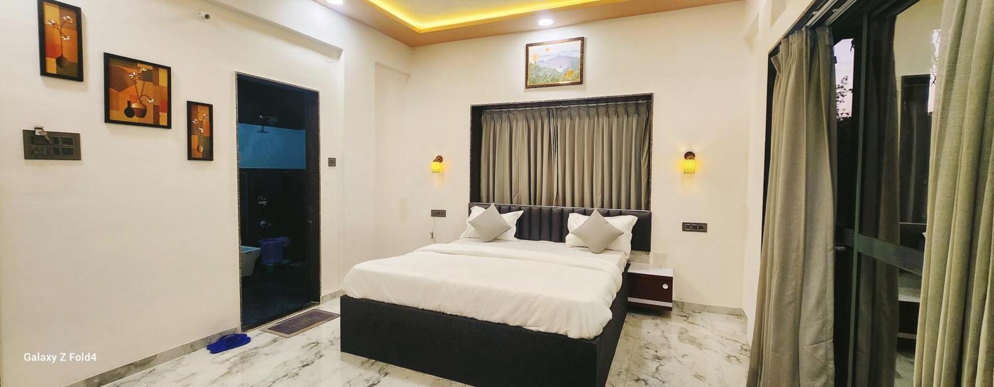 Sahara Residency Hotel *
