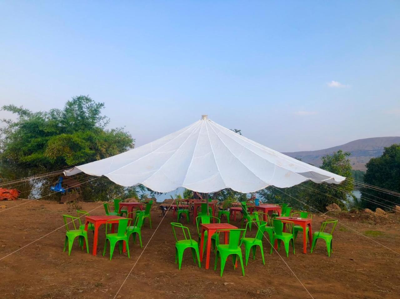 Liat Farm Tent In