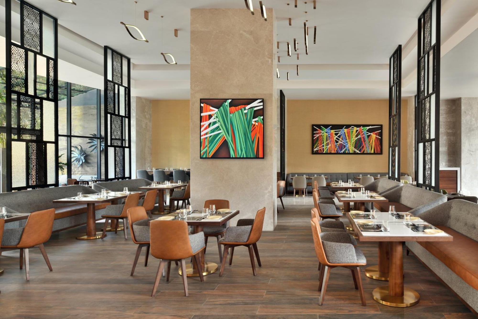 Courtyard By Marriott Hotel