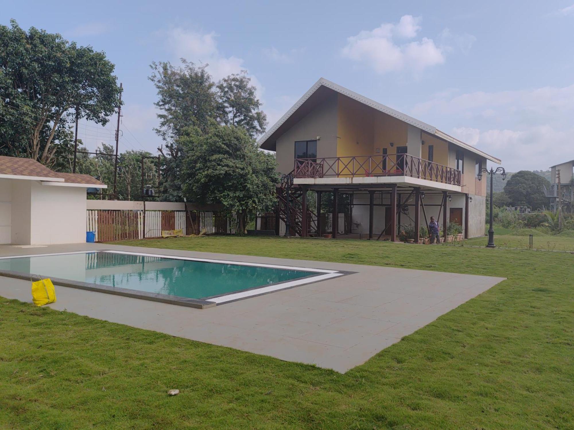 Lake View Holiday Near Sula Wine Yard With 3 Bdrms Nashik