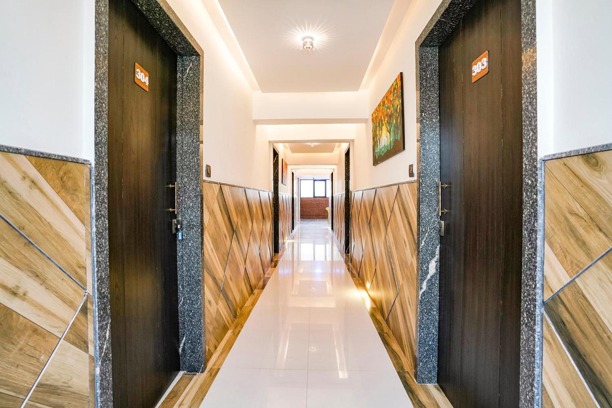 Fabhotel Prestige Elite - Road