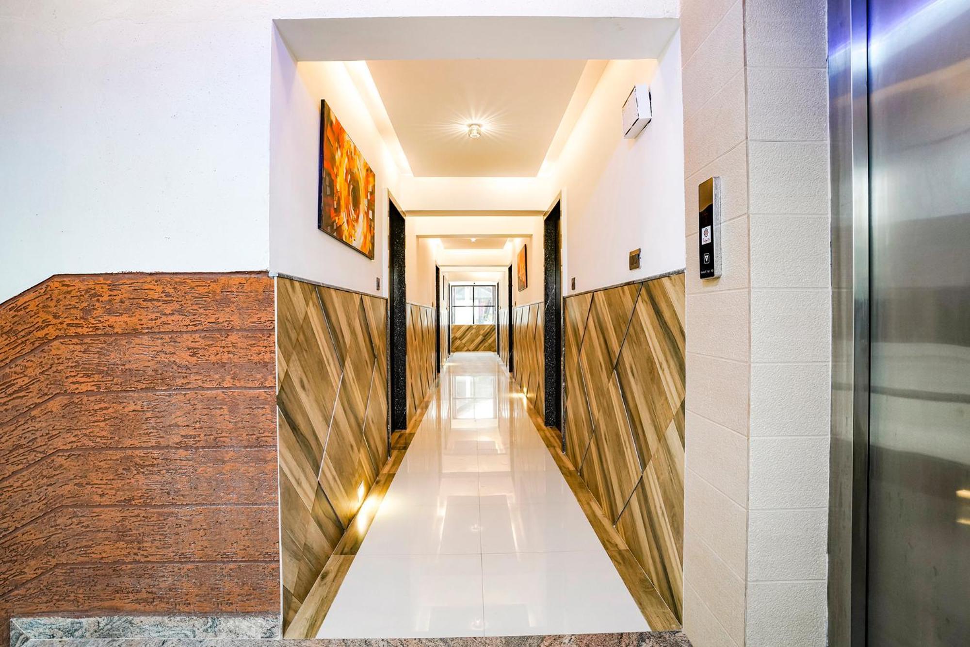 Fabhotel Prestige Elite - Road Hotel