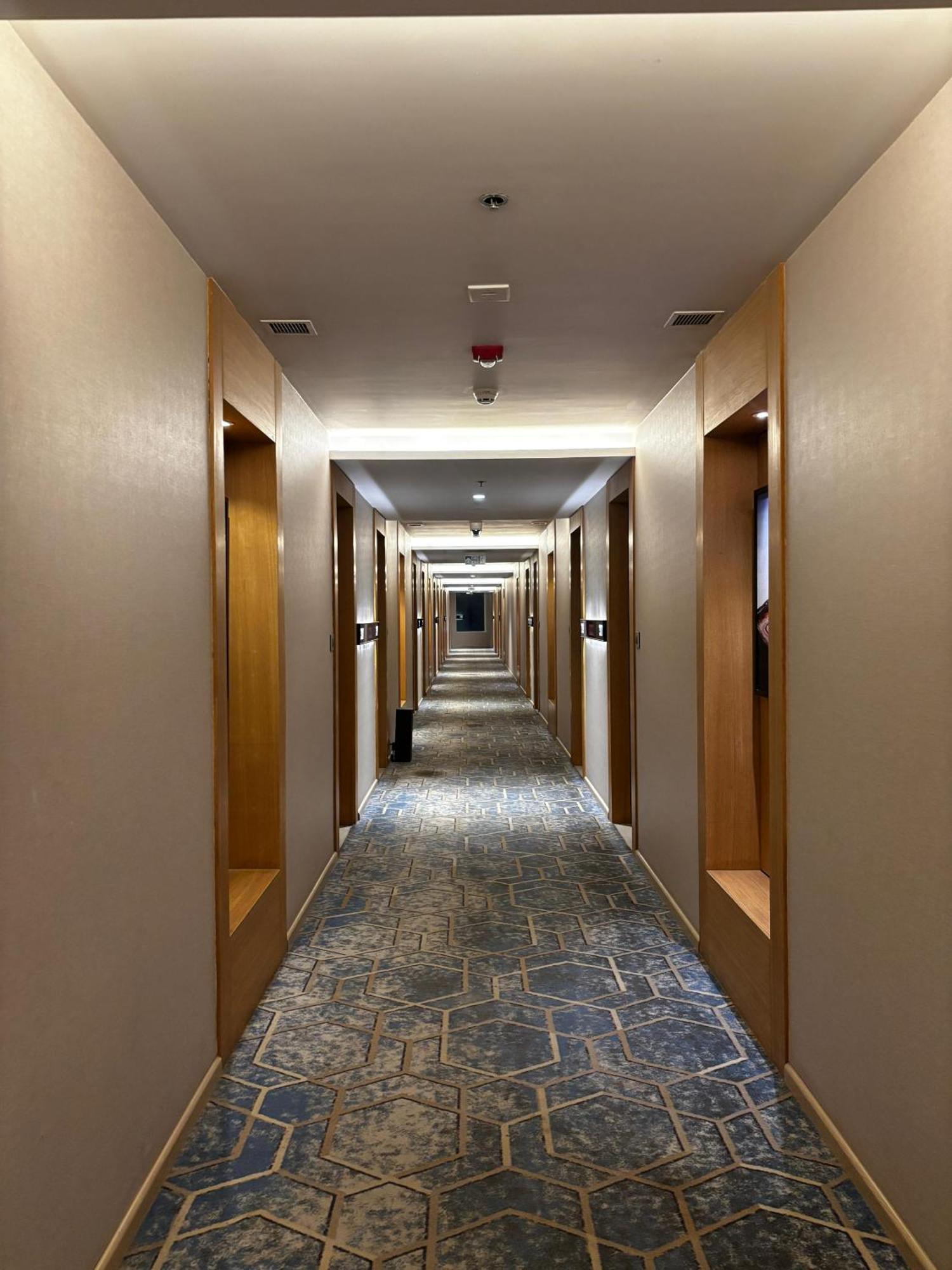 Hotel Courtyard By Marriott Nashik