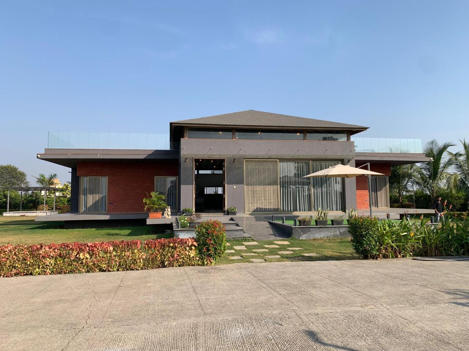 Madhu Farm * Nashik