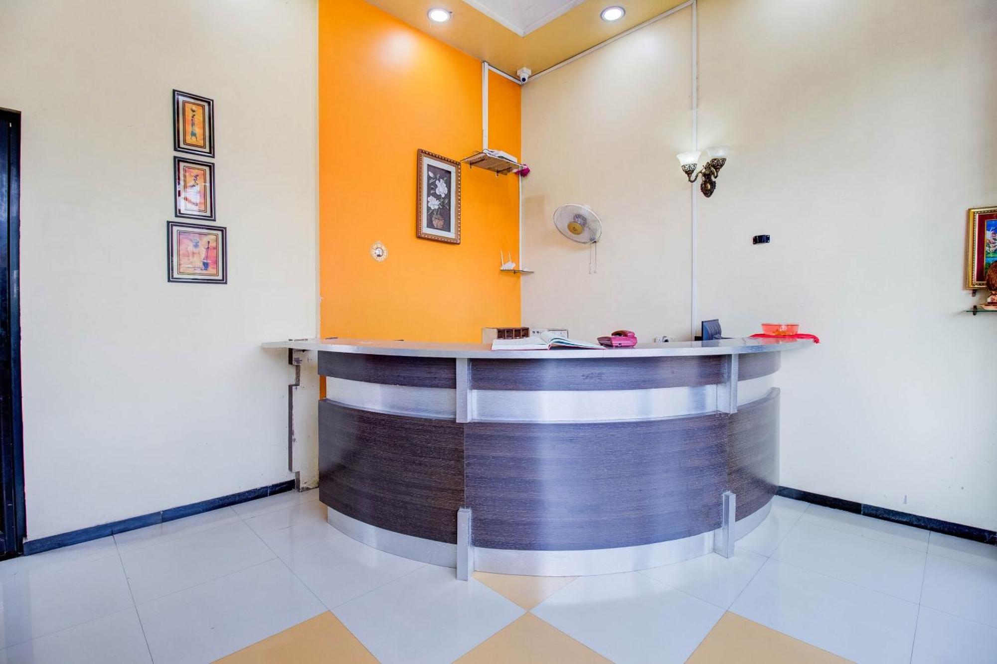 Hotel O Sri Jai Palace 3*