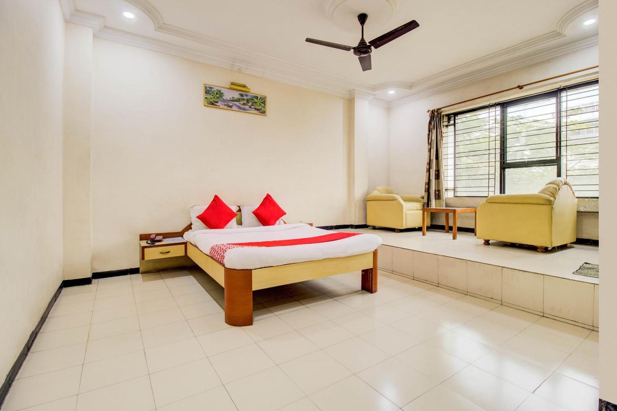 O Sri Jai Palace 3*