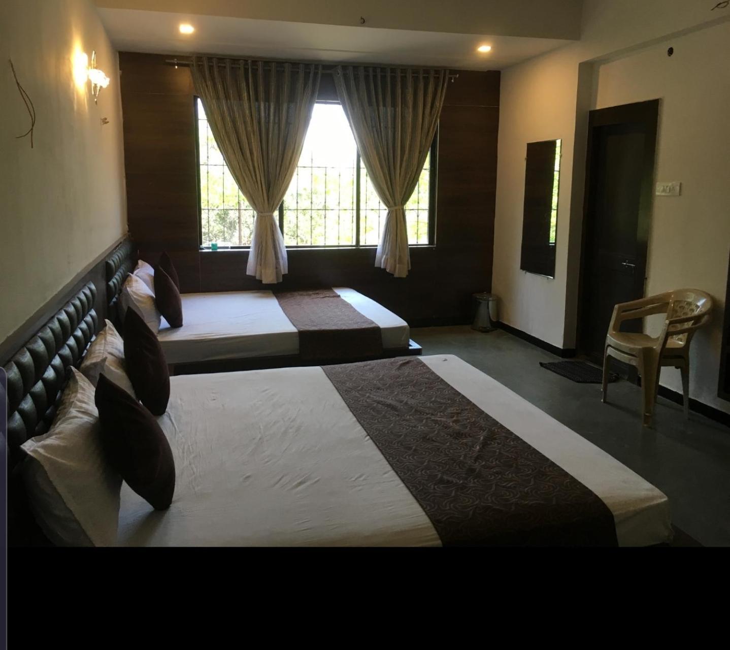 Liva Hotel 2*
