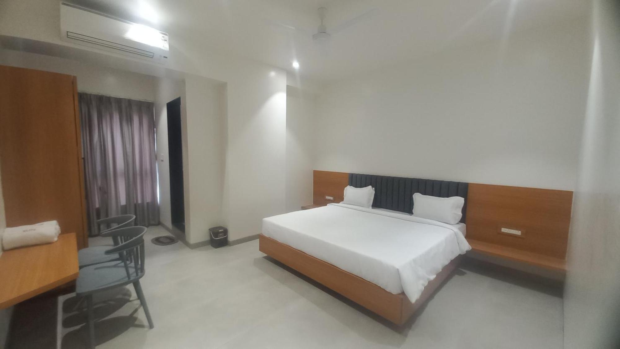 Elite Hotel