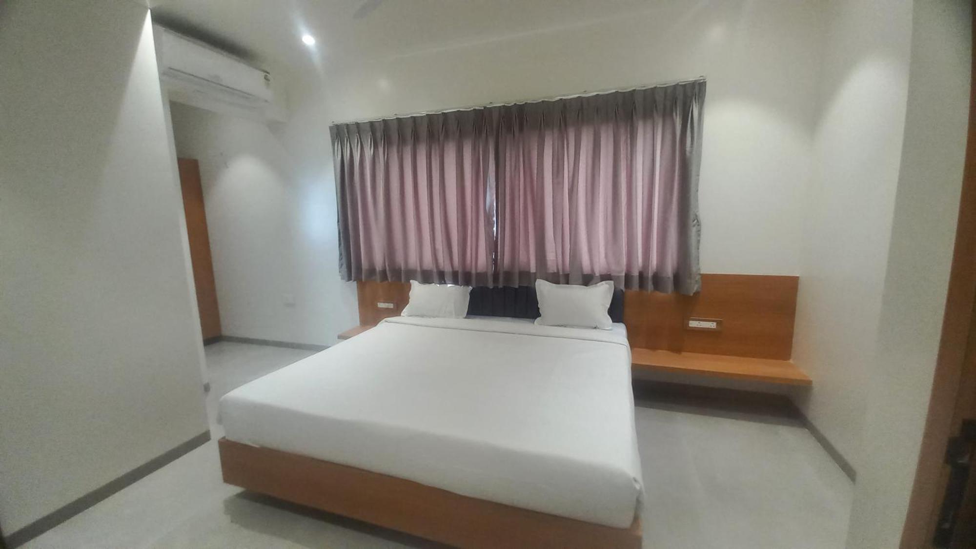 Elite Nashik