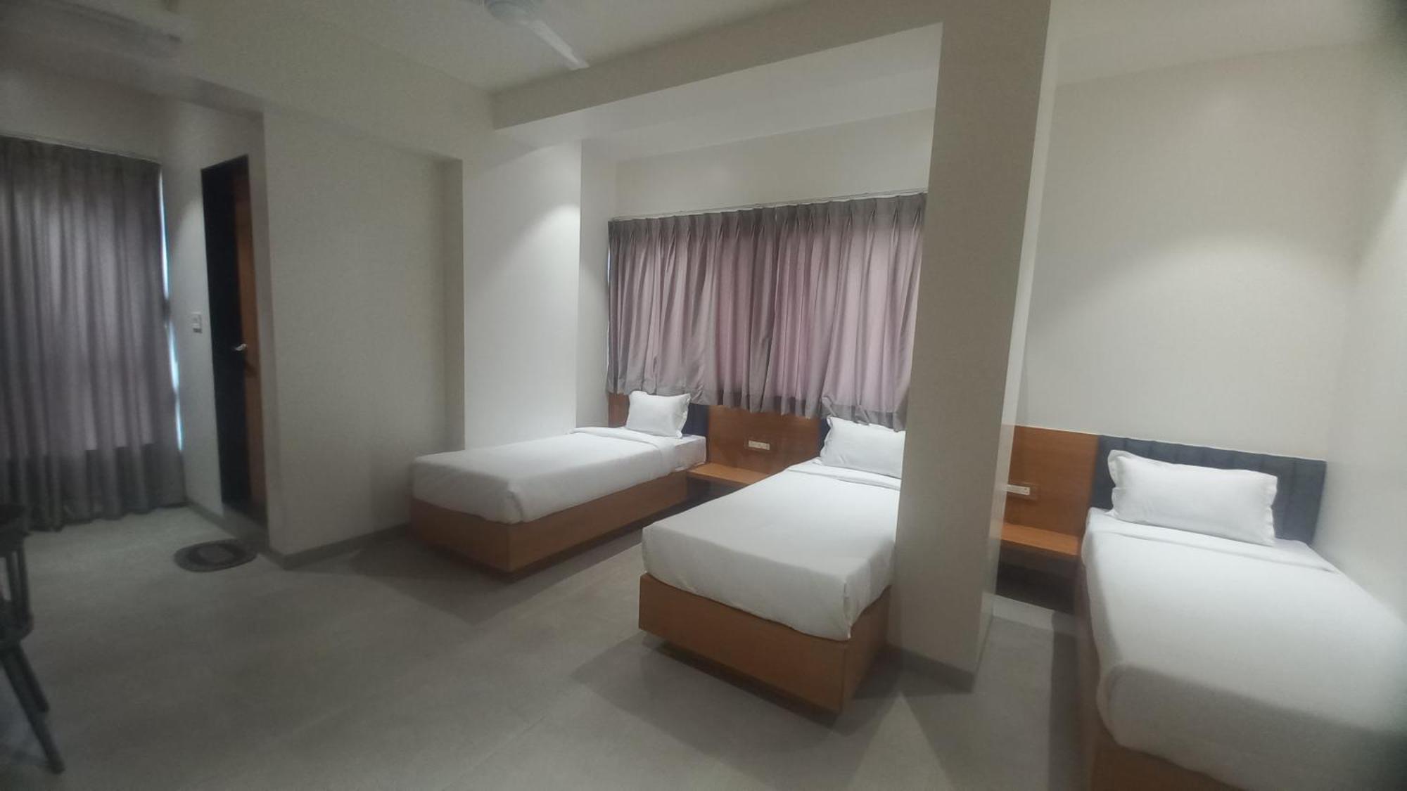 Elite 3* Nashik