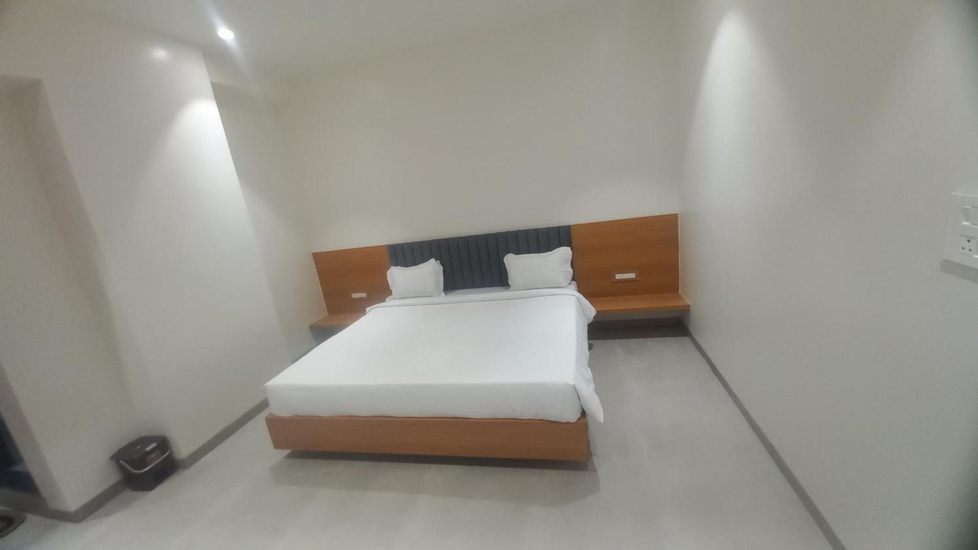 Elite Hotel Nashik